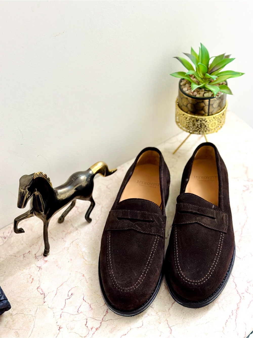 Men's Brown Suede Penny Loafers MYRQVIST STENHAMMAR II – DARK BROWN SUEDE